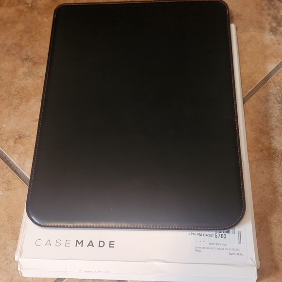 CaseMade Real Leather Laptop Sleeve - Picture 7 of 8